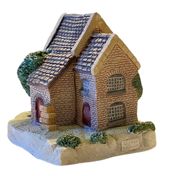 Vintage Naturecraft Figurine Alms House #5 by Peter Tomlins 1985 - Picture 6 of 9